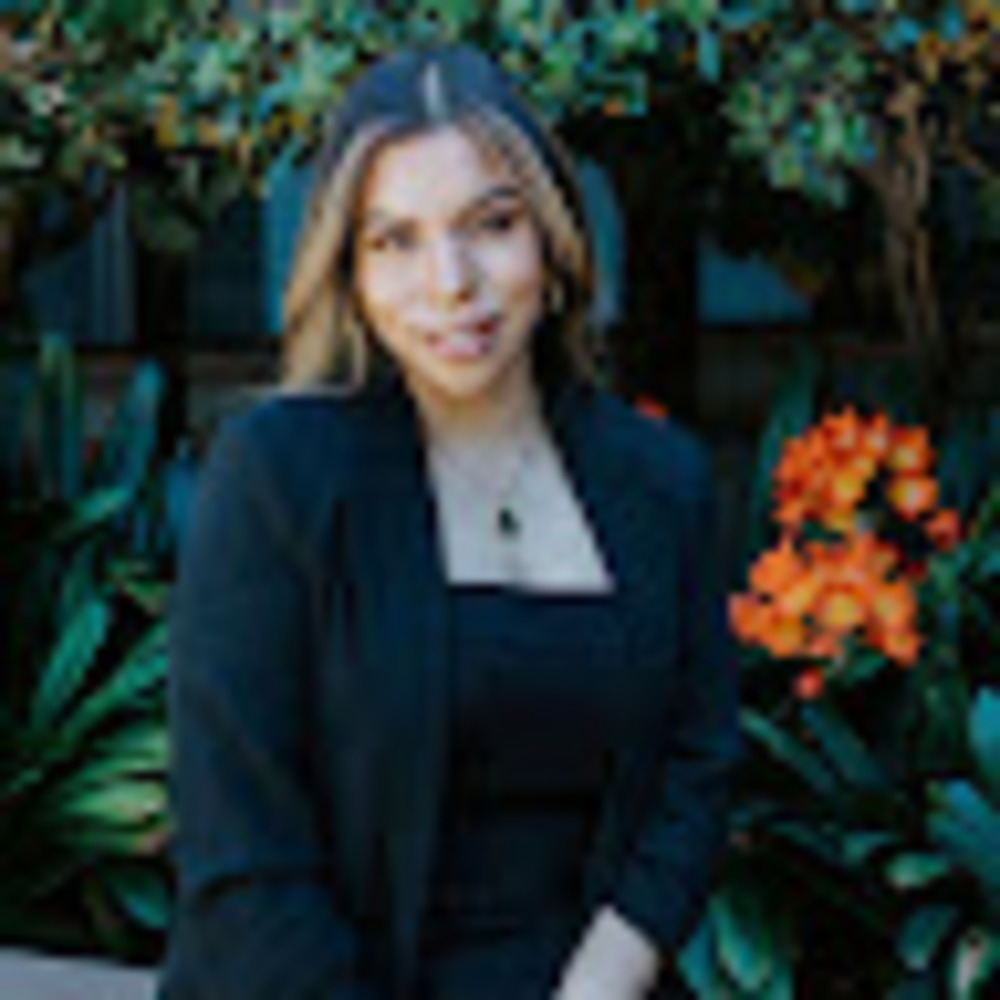 Meet your Posher, Alejandra